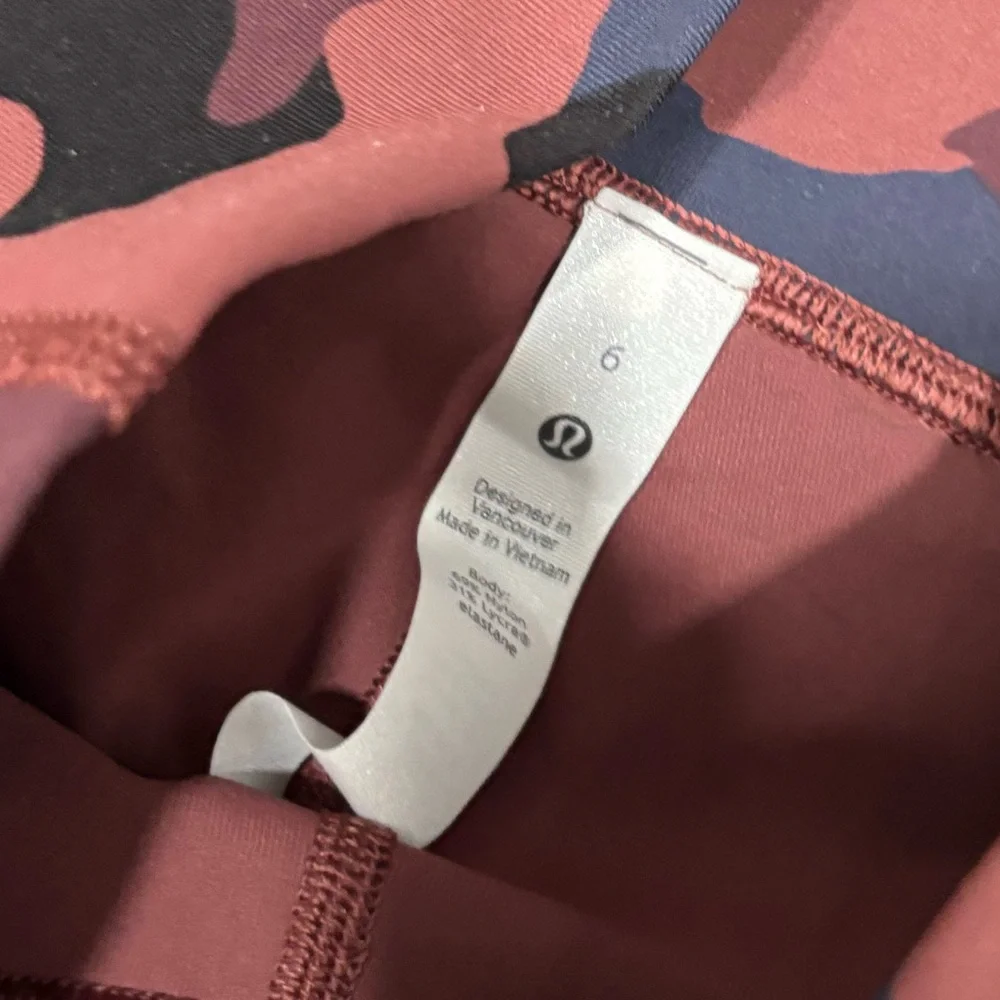 Lululemon Wunder Under High-Rise Size 6 - Picture 3 of 3